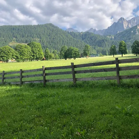 דירה Romantikapartment Mit Sommercard Schladming Dachstein רמסאו אם דכשטיין