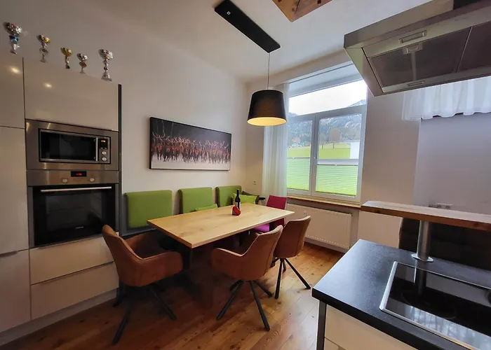 Apartment Romantikapartment Mit Sommercard Schladming Dachstein *